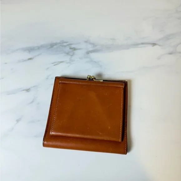 Vintage dooney and Bourke brown leather kiss lock wallet - Picture 10 of 10